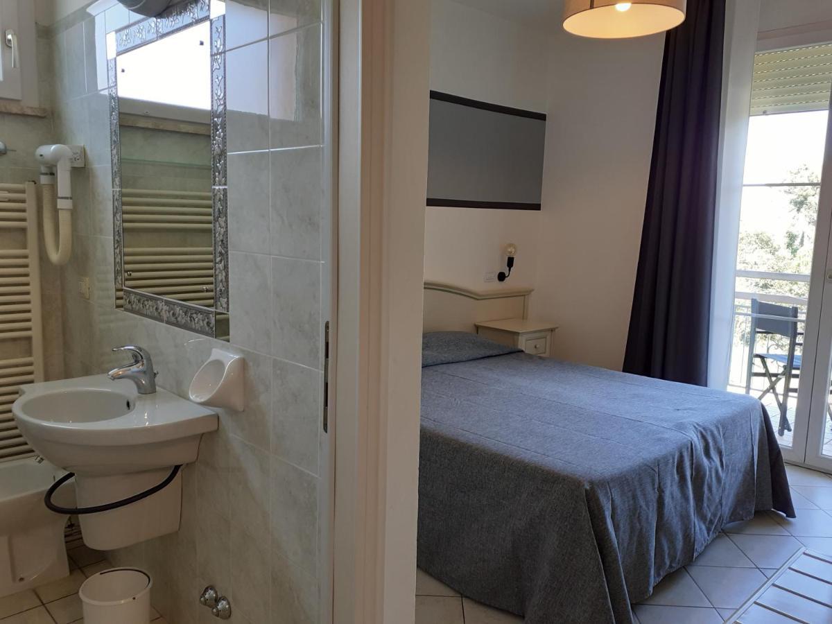 Ariston Vacanze Aparthotel *